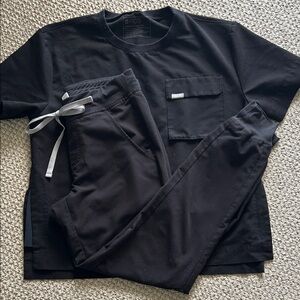 Figs Set Black Joggers with Gray Drawstring